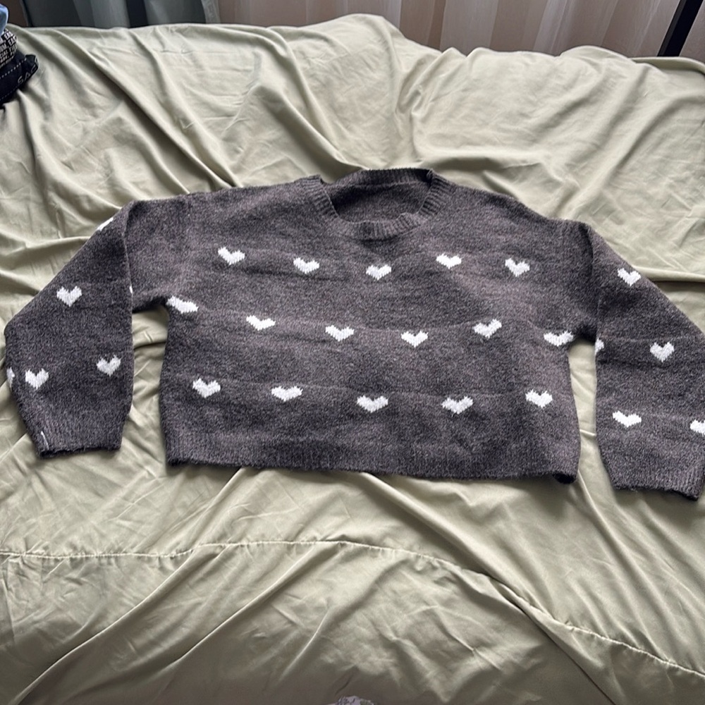 Heart sweater crop top sweater
